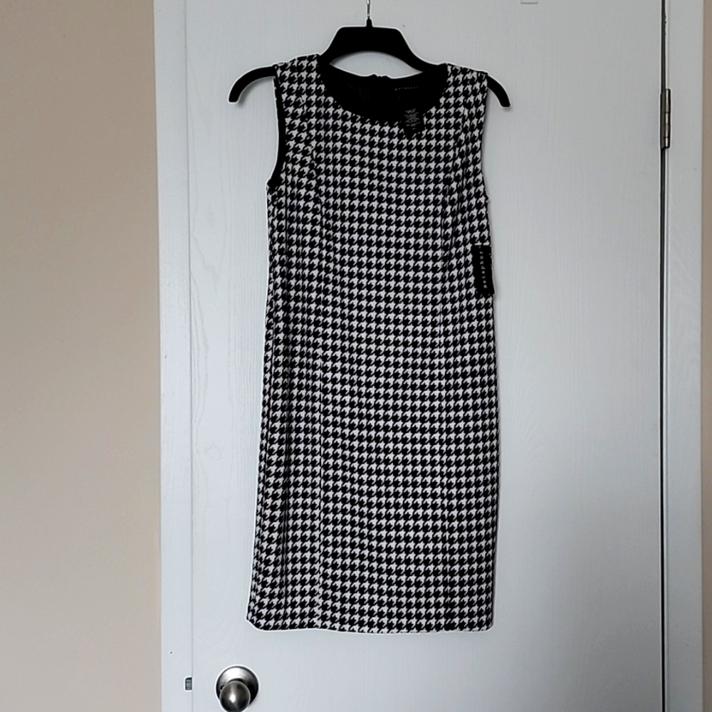 Sears metaphor dress in a small new with tags on